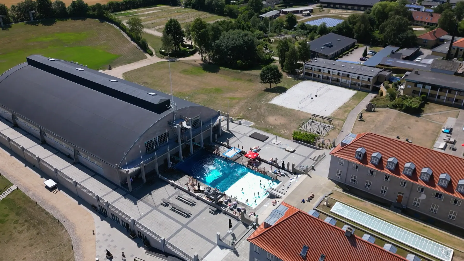 Ollerup bygninger set fra luften